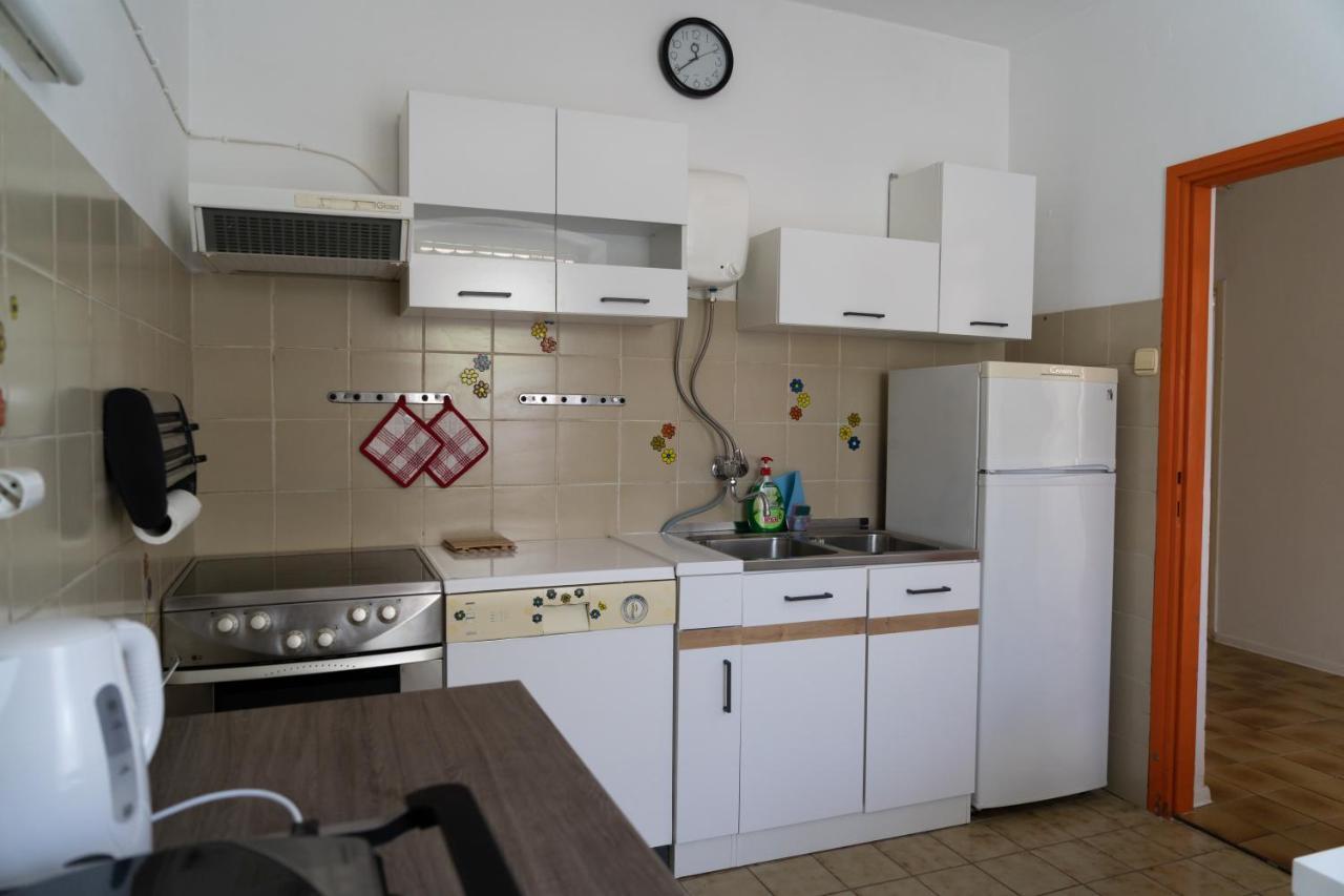 Free Parking 2 Bedroom Apartment Ізола Екстер'єр фото